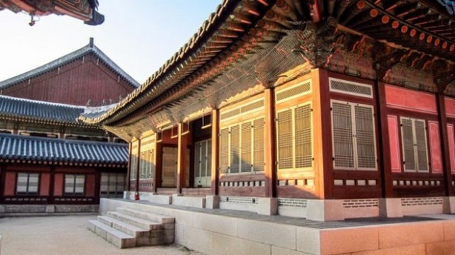 قصر جيونج بوك سيول