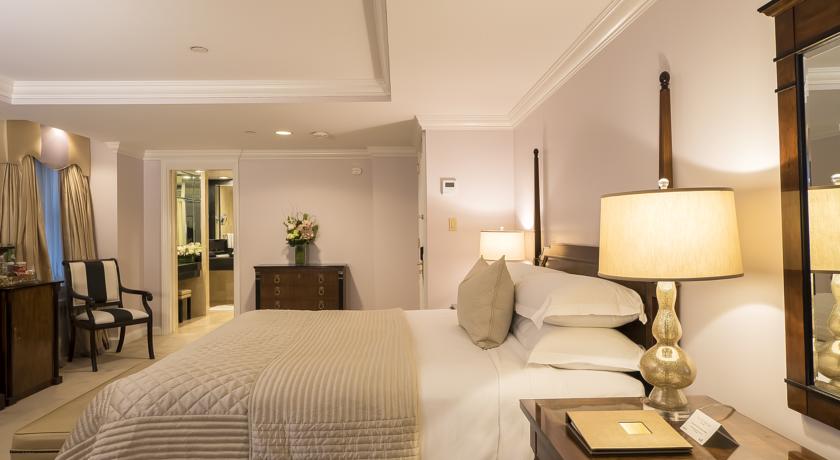 ديكورات فخمة في غُرف أحد افضل فنادق نيويورك تايم سكوير
