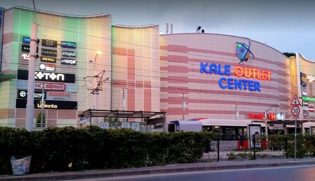 كالي أوت لت سينتر، مركز تسوق شامل في اسطنبول