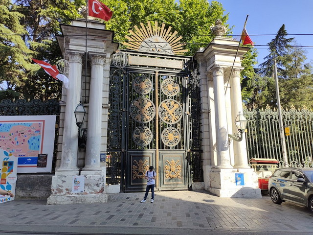 ممر الزهور اسطنبول