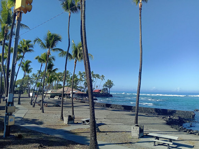 شاطئ حديقة كاهالو هاواي