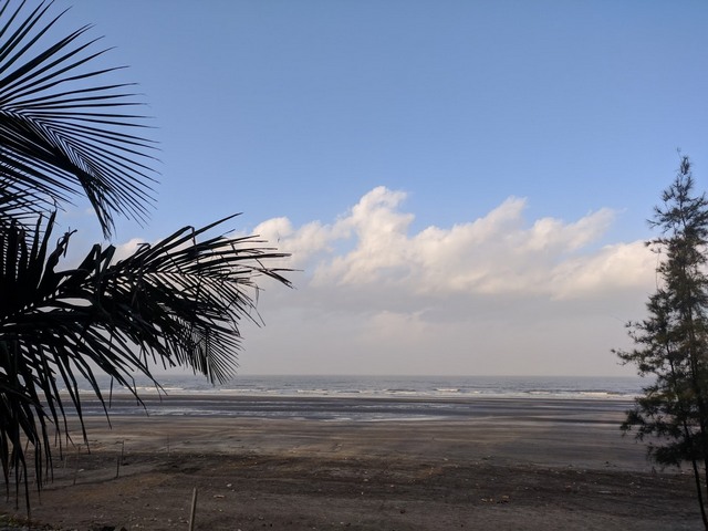 شاطئ كالامب مومباي
