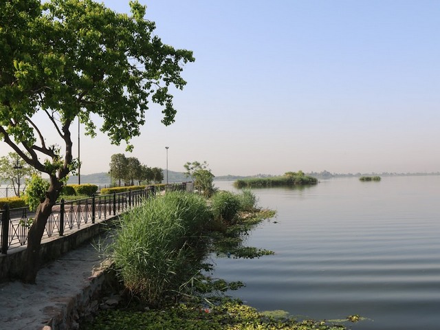 حديقة البحيرة في اسلام اباد
