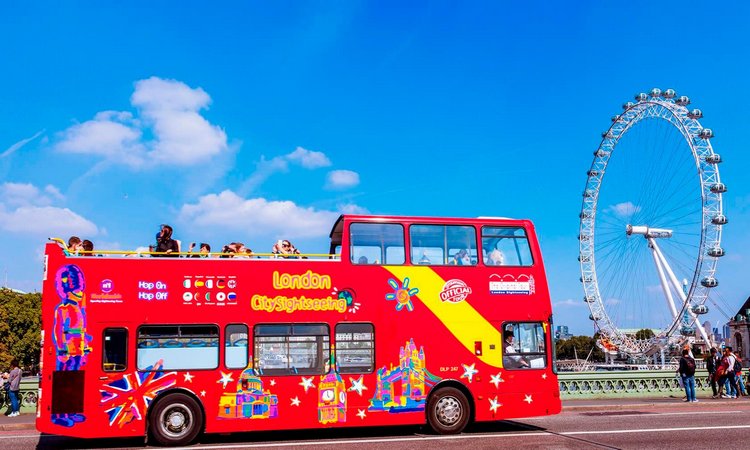 الباص السياحي لندن