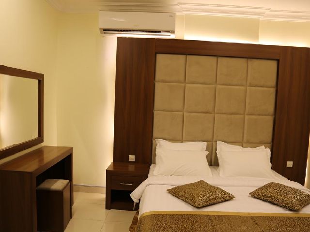 يعتبر فندق إم ميلينيوم مكة من أجمل فنادق المسفلة شارع ابراهيم الخليل في مكة المكرمة
