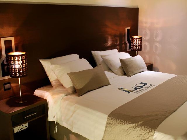 يتميز فندق لمار اجياد مكة بخدماته العديدة وبموقعه ضمن فنادق شارع اجياد السد مكة