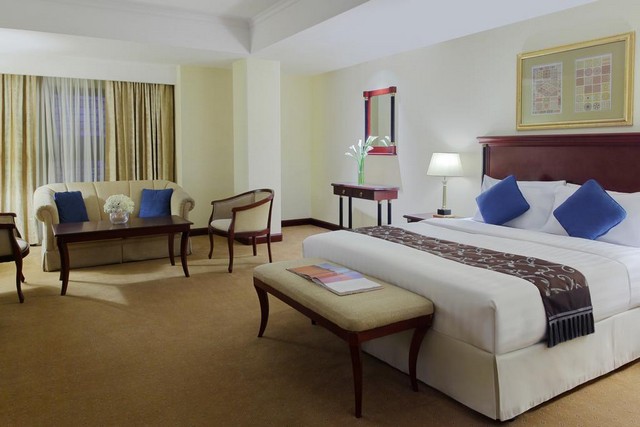 يُقدّم فندق المدينة موفنبيك خيارات فخمة ومُتعددة للعوائل والأزواج