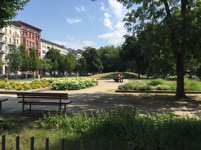 حديقة مونبيجو برلين