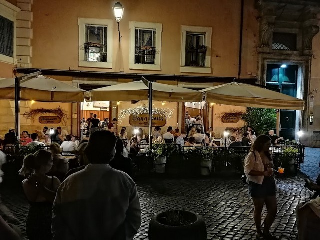 مطاعم في روما
