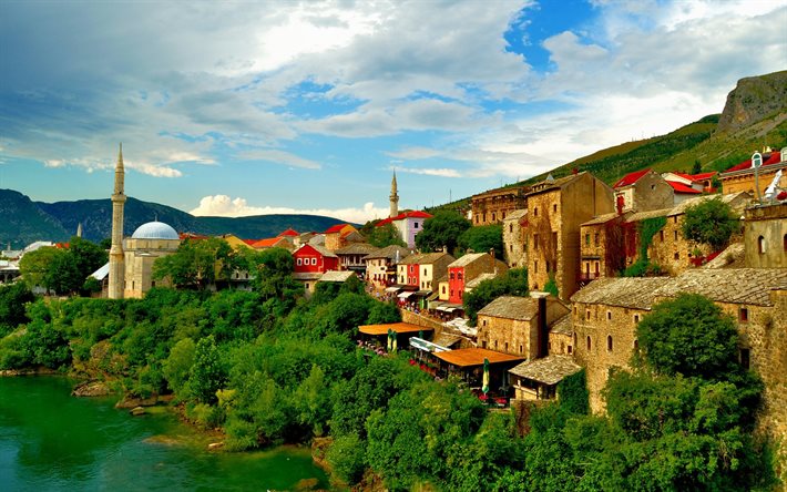 نهر نيريتفا من افضل اماكن السياحة في موستار البوسنة والهرسك