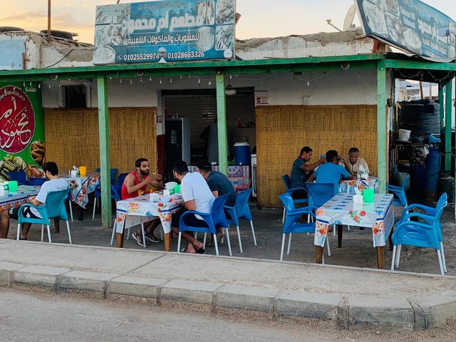 مطعم ام محمود في دهب