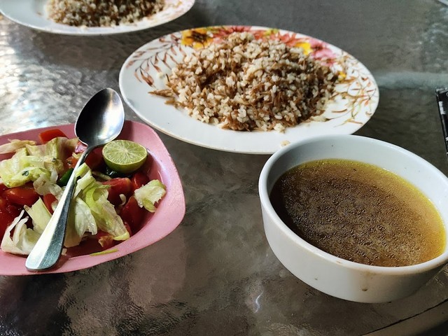 مطعم ام محمود في دهب