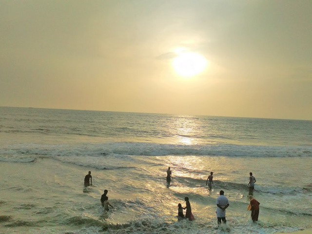 شاطئ بارابانانجادي في كيرلا