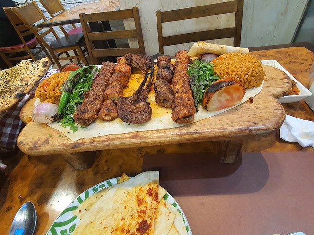 مطعم الباشا التركي في ابوظبي