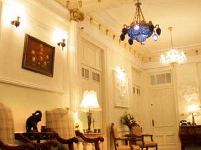 يعتبر فندق فيليب هاوس الاسكندرية محطة الرمل من الفنادق ذات الطابع التراثي القديم.