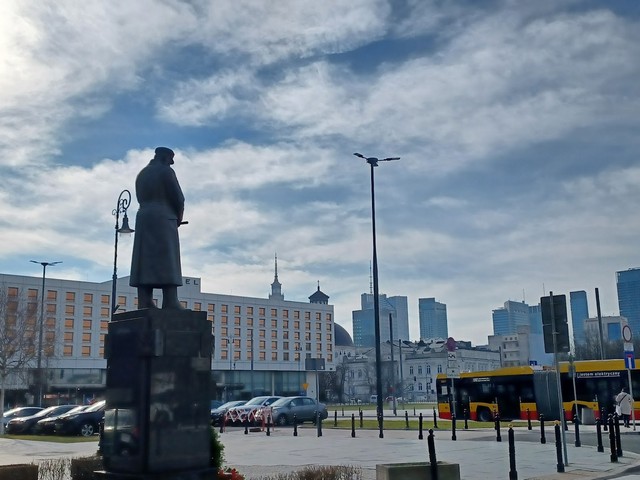 ساحة بيلسودسكي وارسو