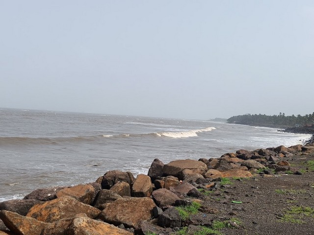 شاطئ بيروادي مومباي