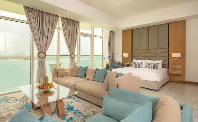 يُمكّنك فندق رويال سنترال النخلة من الإقامة الفاخرة في أحد فنادق دبي خمس نجوم