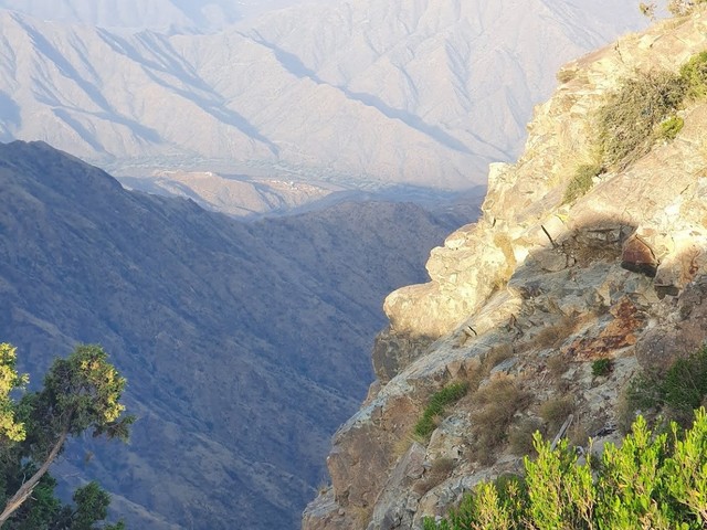 جبل شعف ال ناصر تنومة