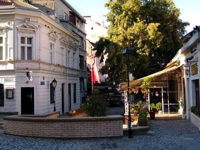 شارع سكادارليجا في بلغراد