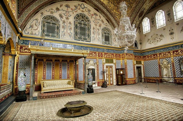 متحف قصر طوب قابي