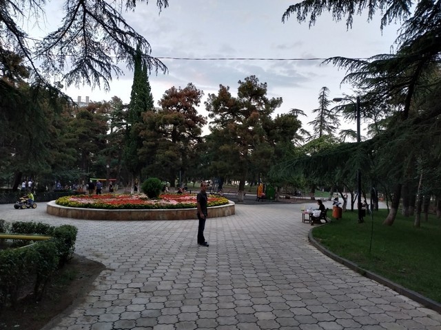 حديقة ومنتزه فيرا تبليسي