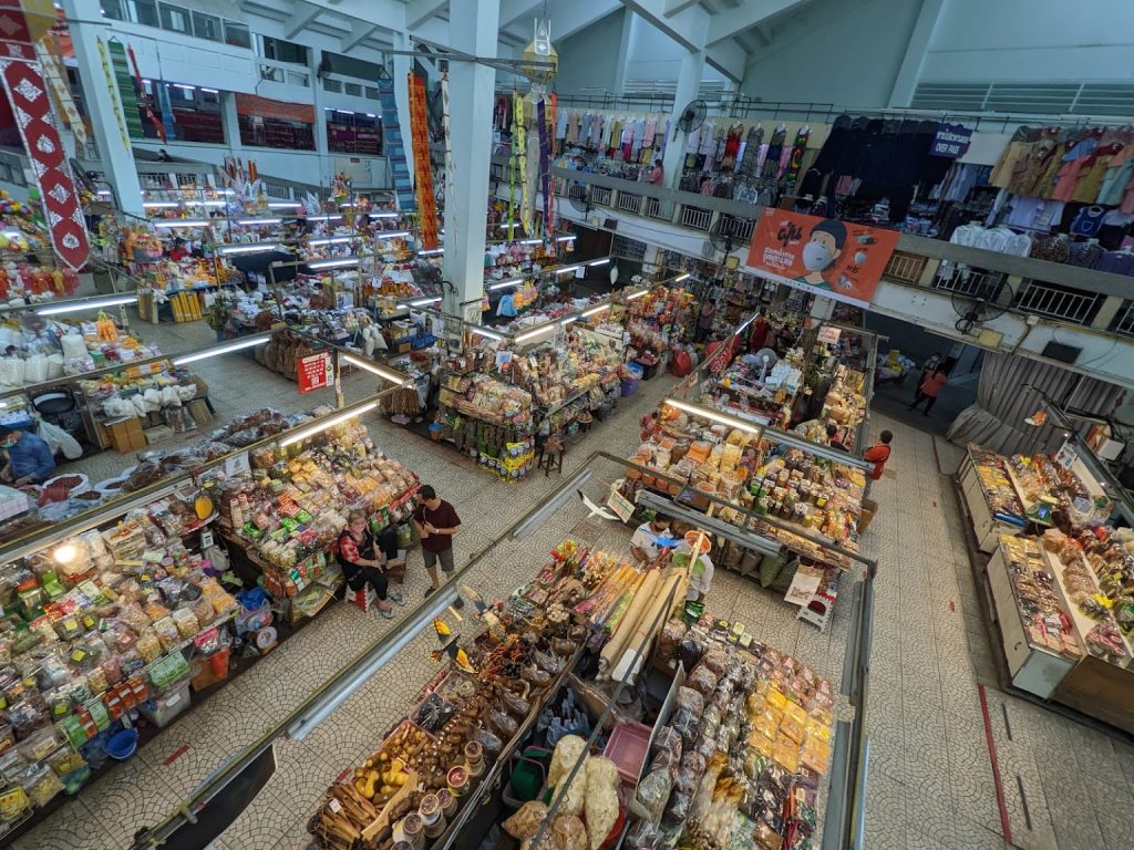 سوق واروروت في شنغماي
